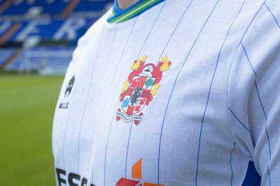 tranmere_rovers_25_26_mills_home_kit_ c.jpg